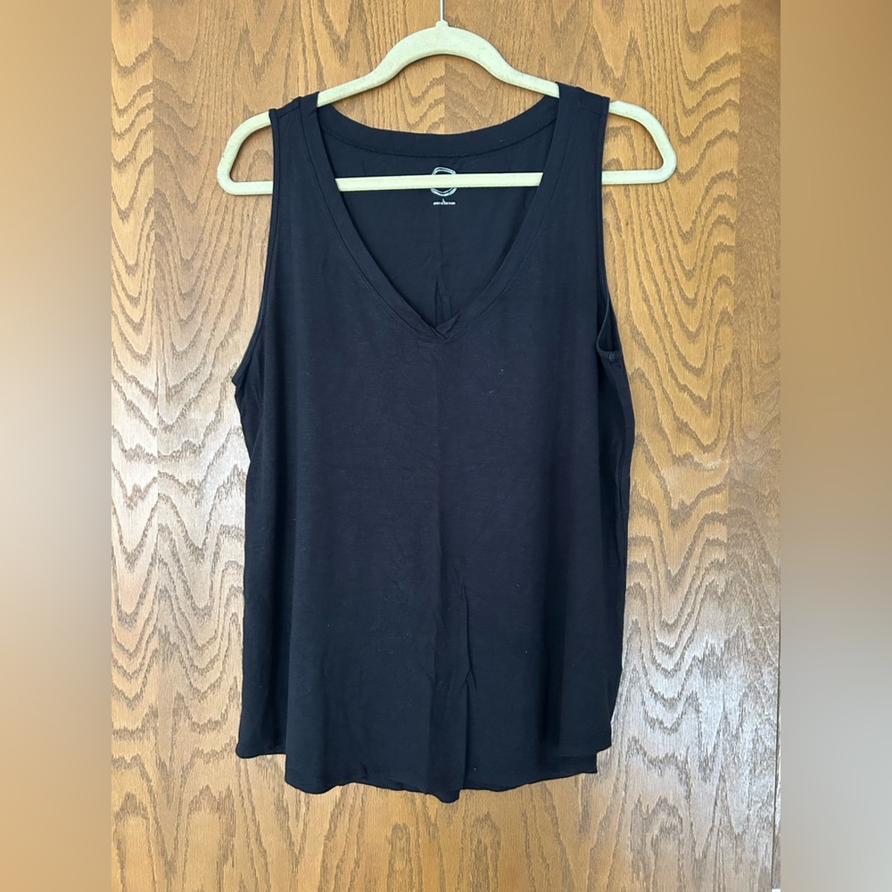 Maurices Black V-Neck Curved Hem Soft Tank Top